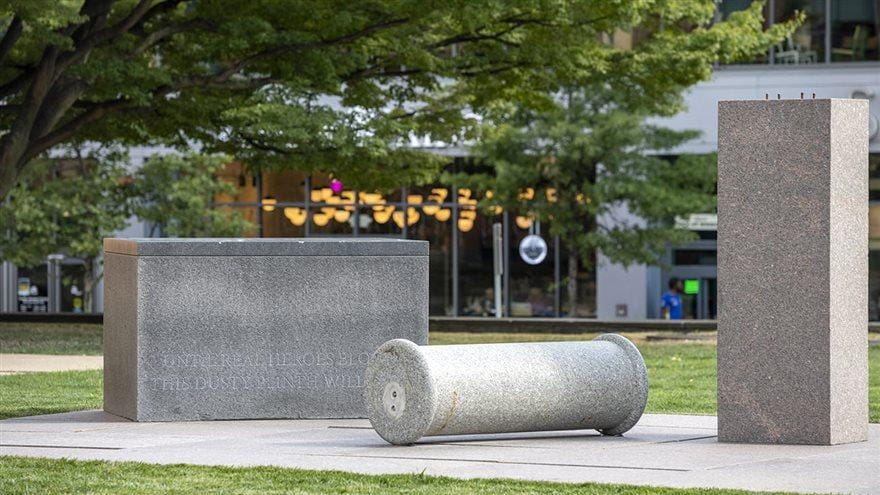 Theaster Gates, Monument in Waiting, at Drexel University, 2022. Photo: Timothy Schenck.  &#169; Theaster Gates Studio.