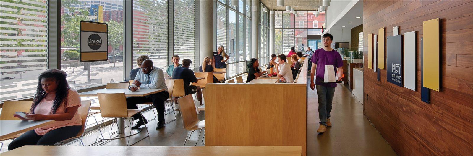 students in the dinning hall